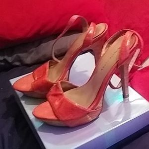 Women's shoes